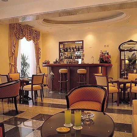 Hotel Metropole