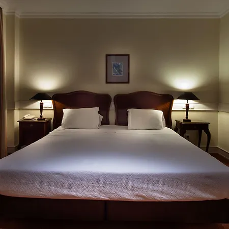 Metropole Hotel 3*