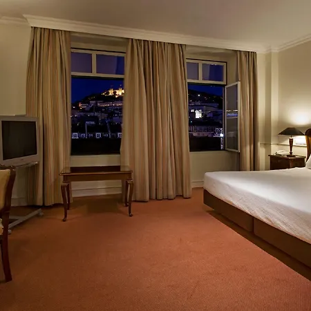 Metropole Hotel