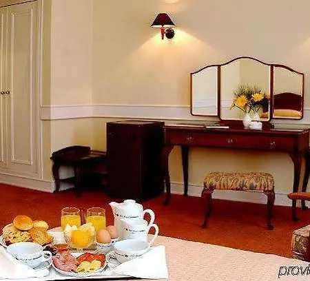 Metropole 3*