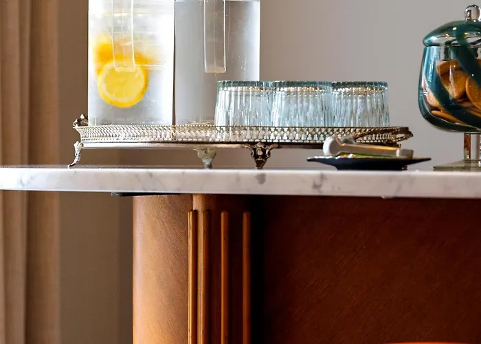 ホテル メトロポール